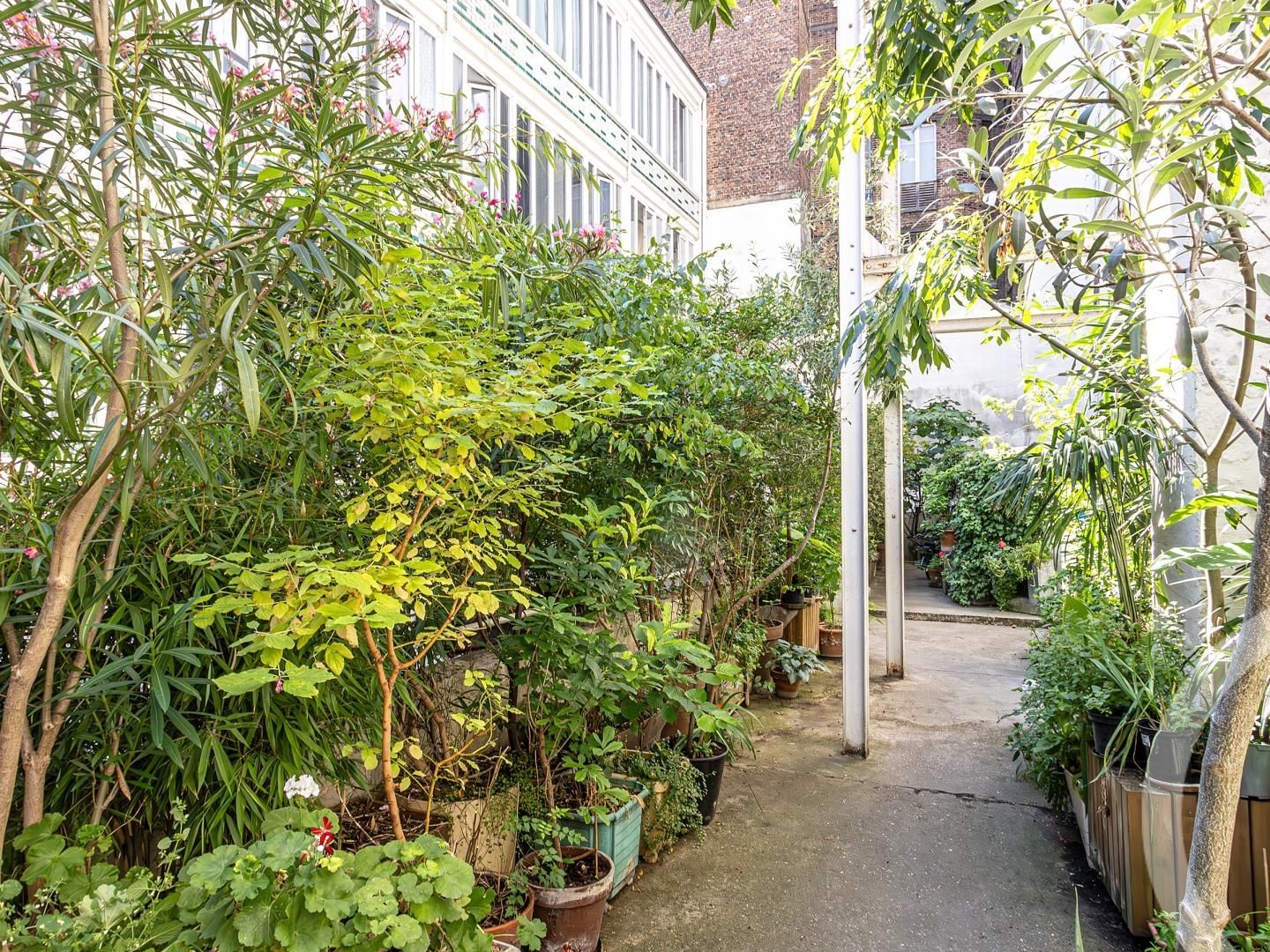 Appartement à vendre - 5 pièces - 121m2 - Paris 18e (75018)