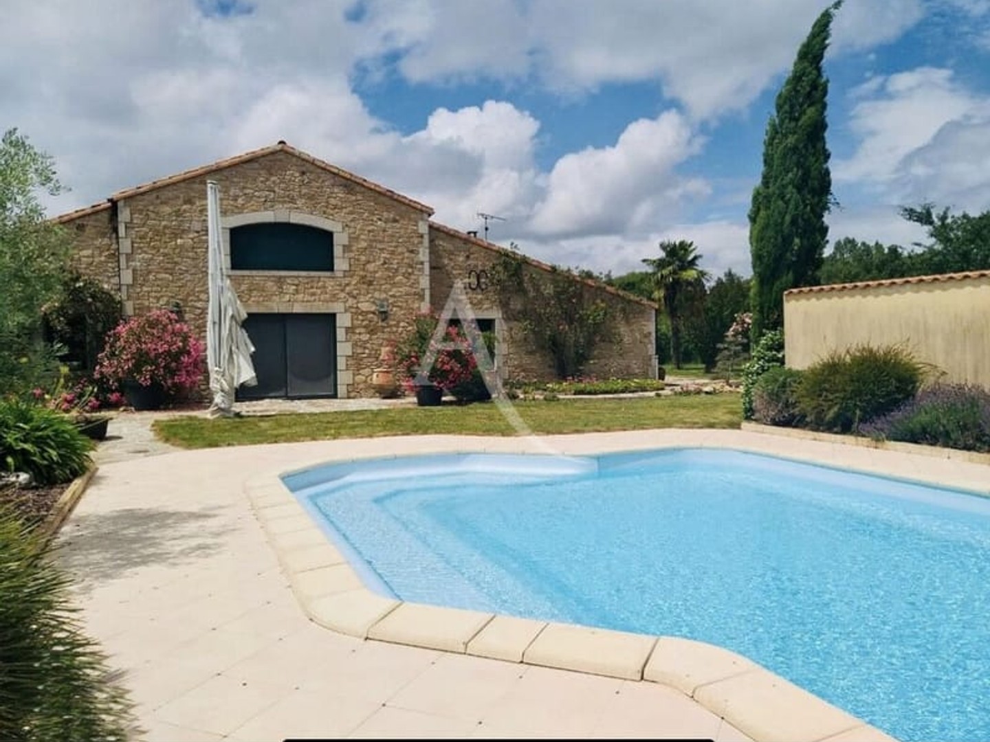 Maison 15 pièces 479 m²
