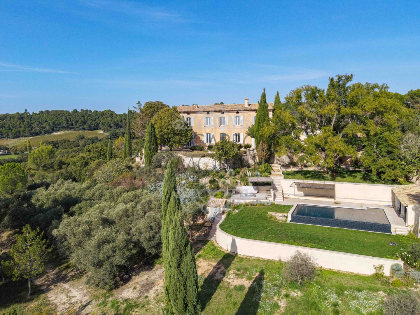 Maison à vendre - 12 pièces - 493m2 - Aix-En-Provence (13090)