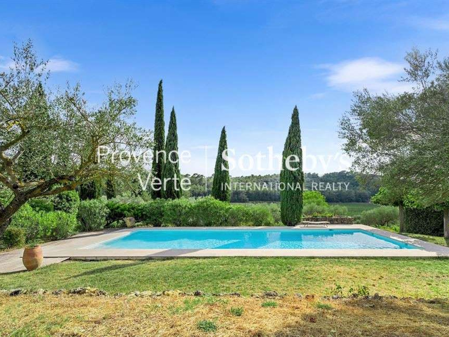 Maison à vendre - 11 pièces - 367m2 - Entrecasteaux (83570)