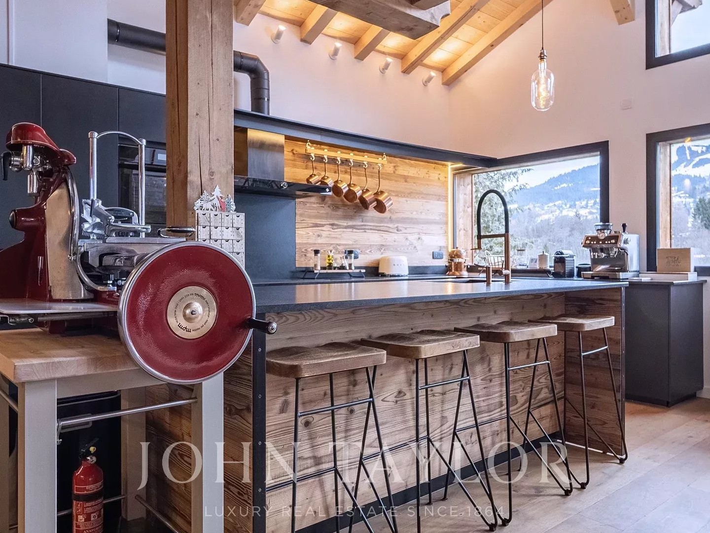 Maison à vendre - 8 pièces - 156m2 - Megève (74120)