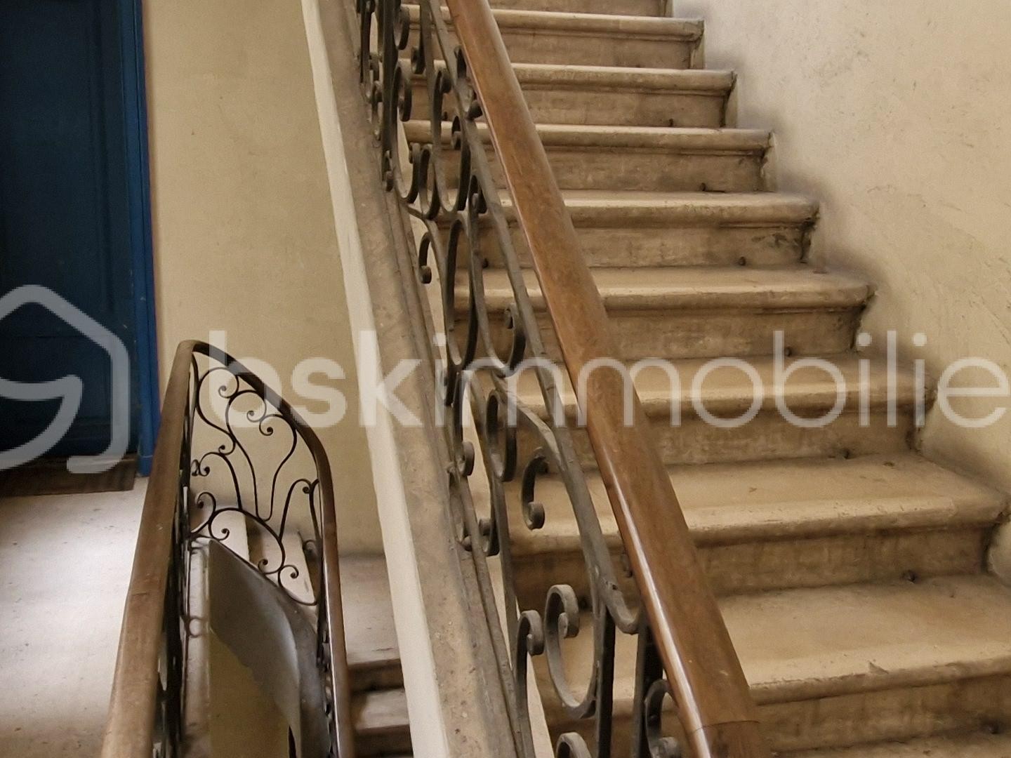 Immeuble à vendre - 24 pièces - 476m2 - Bordeaux (33200)