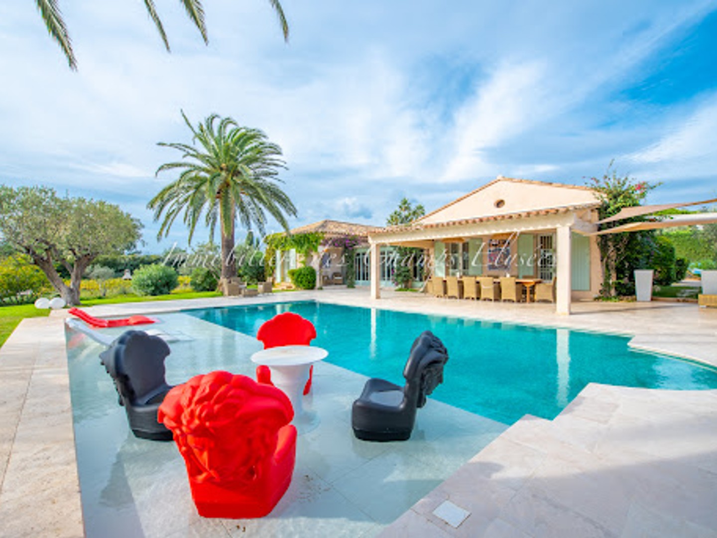 Maison à vendre - 350m2 - Saint-Tropez (83990)