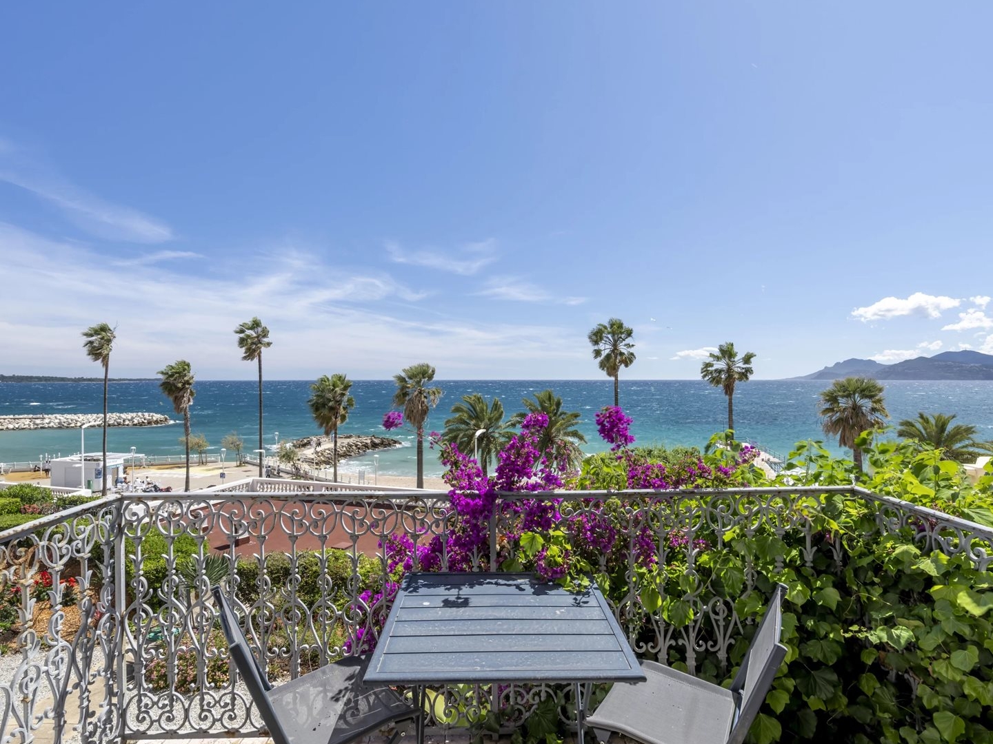CANNES - Charmant appartement bourgeois avec vue mer panoramique