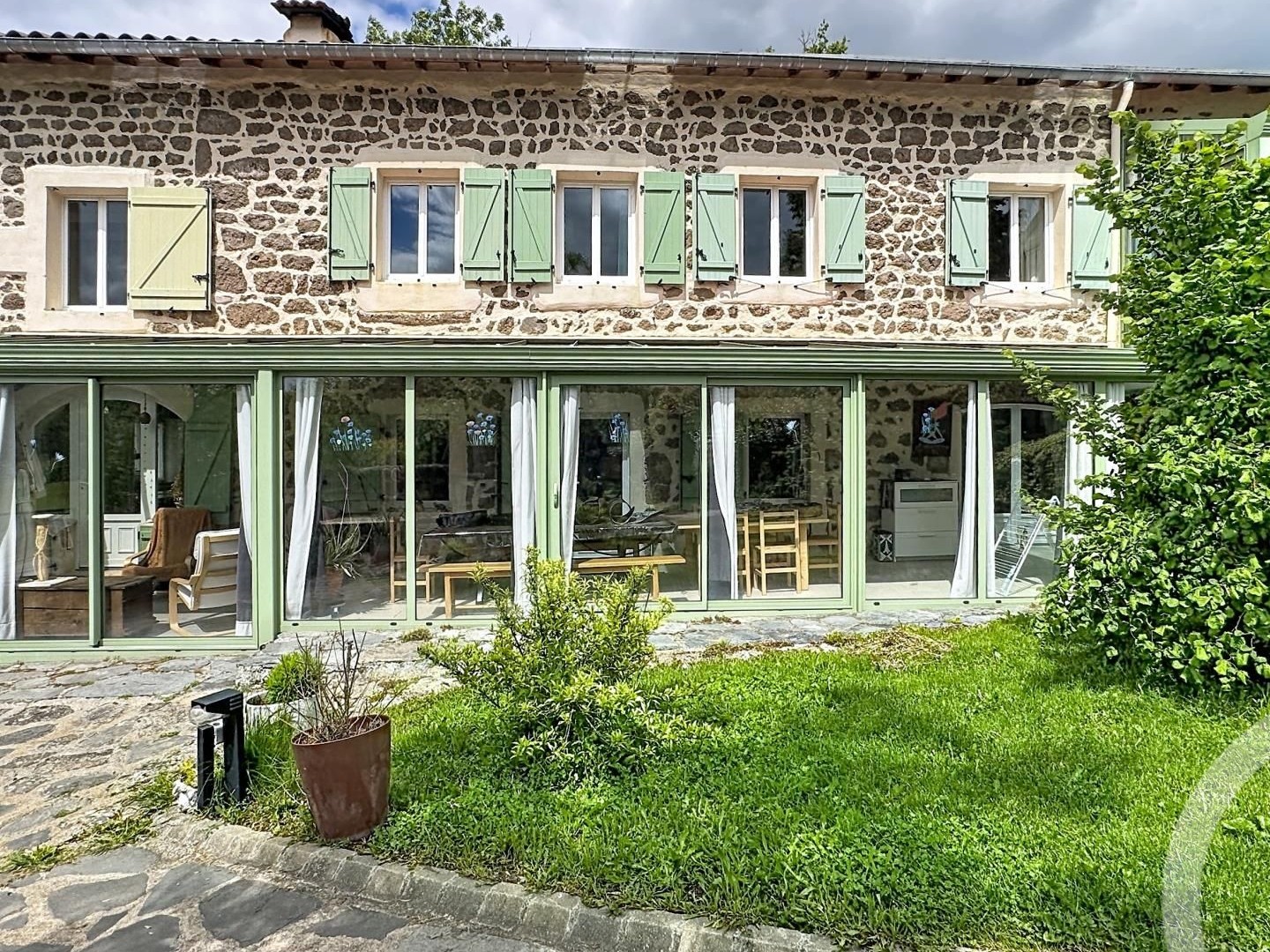 Maison à vendre - 8 pièces - 243m2 - Beaulieu (43800)