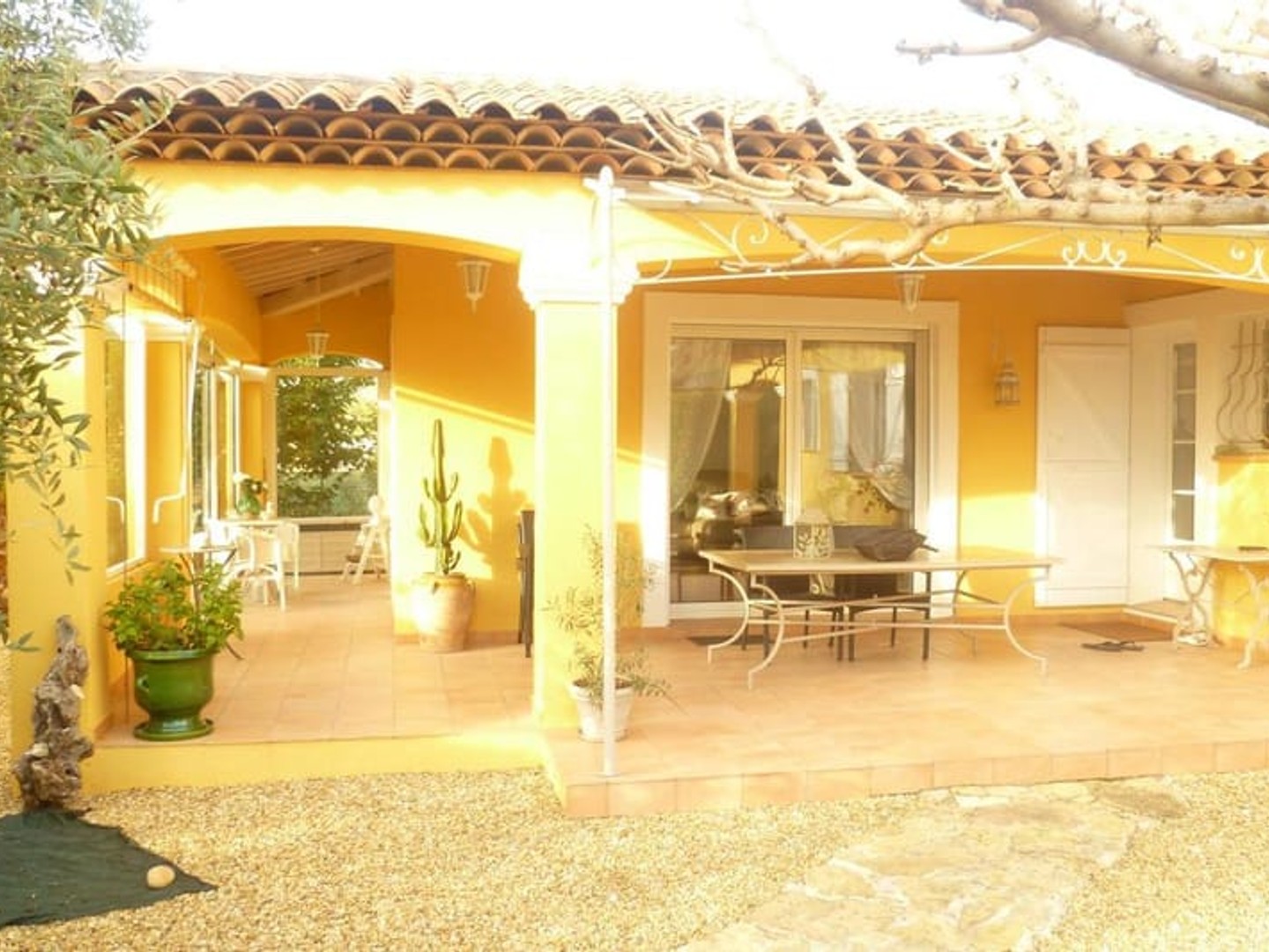 Maison à vendre - 5 pièces - 124m2 - La Crau (83260)