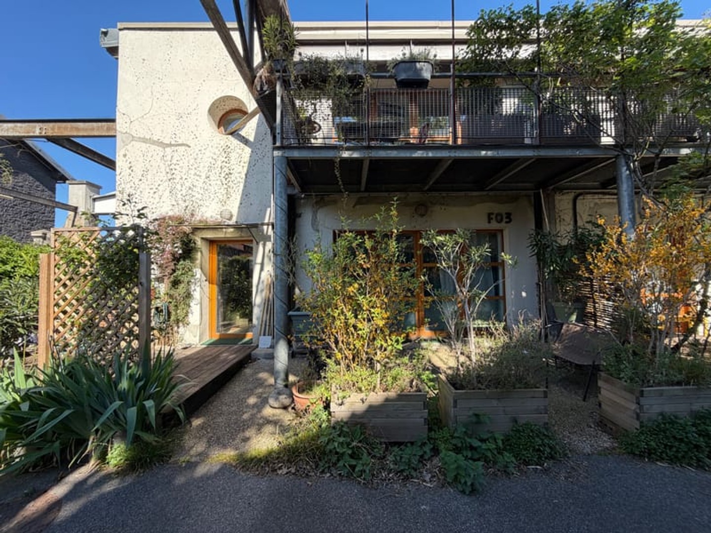 RARE !!! 189m2 : STUDIO de 28m2 + MAISON/LOFT de CHARME sur TROIS NIVEAUX (161m2), CALME, LUMINEUX, dans un CA