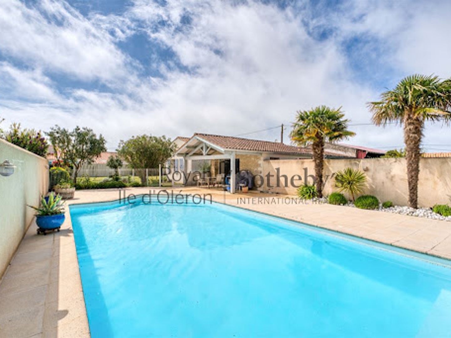 Maison à vendre - 7 pièces - 156m2 - Royan (17200)