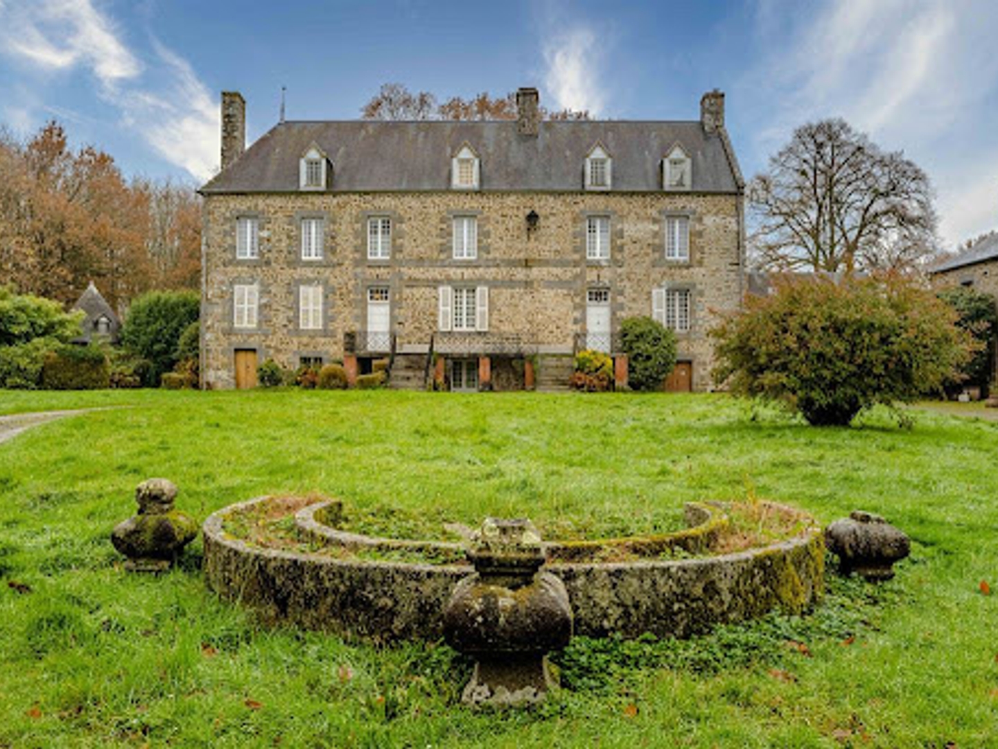 Maison 17 pièces 404 m²