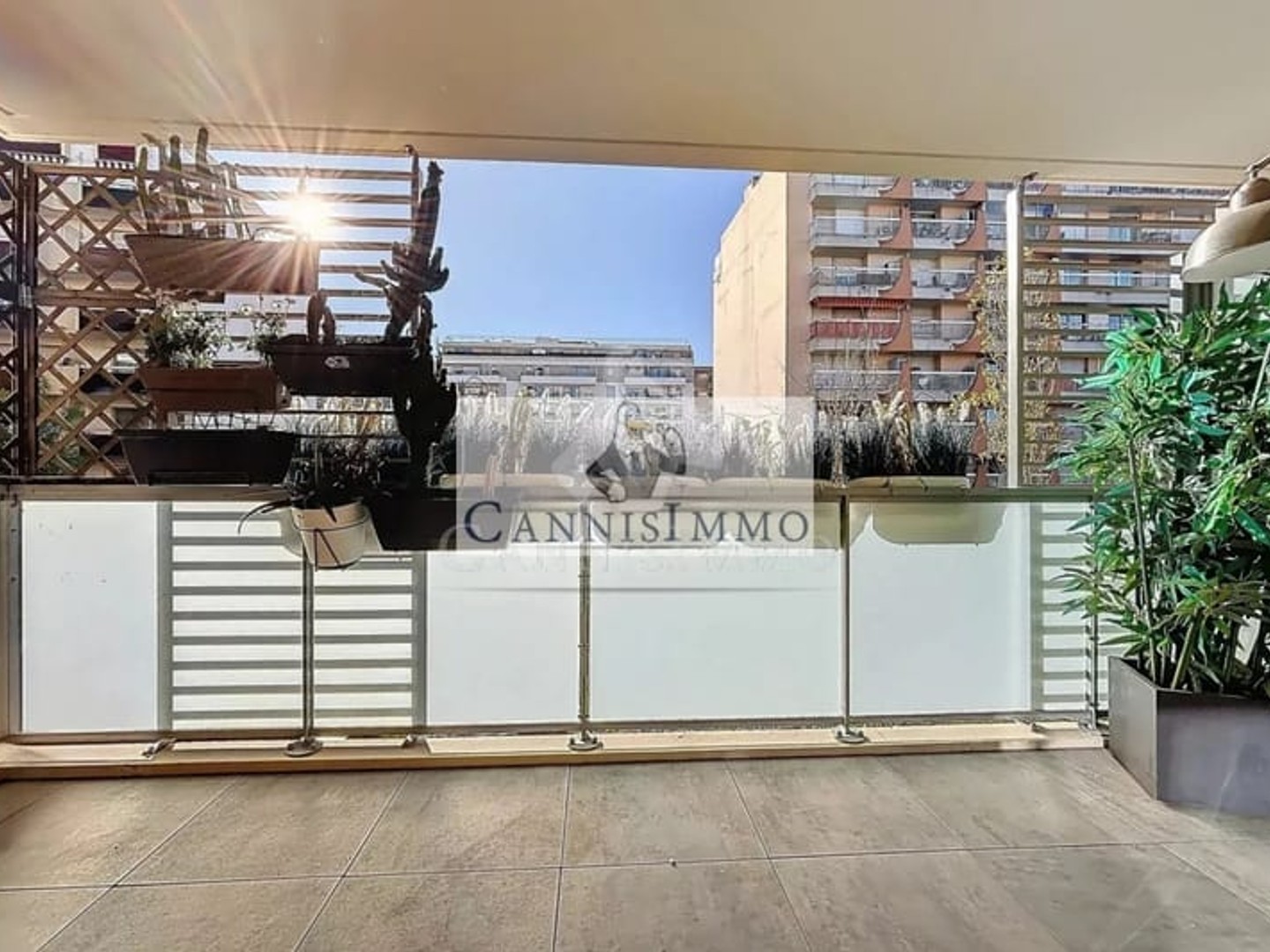 Appartement à vendre - 3 pièces - 60m2 - Antibes (06160)