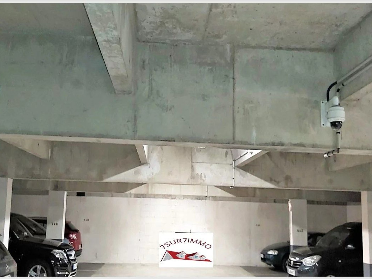 Parking / garage / box à vendre - Élancourt (78990)