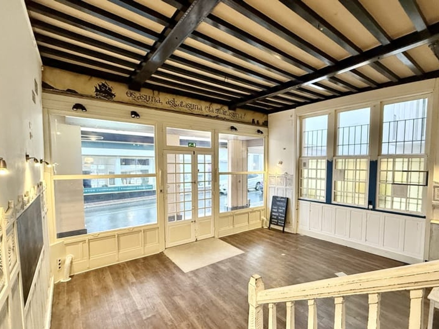 Magasin à vendre - 4 pièces - 133m2 - Hendaye (64700)