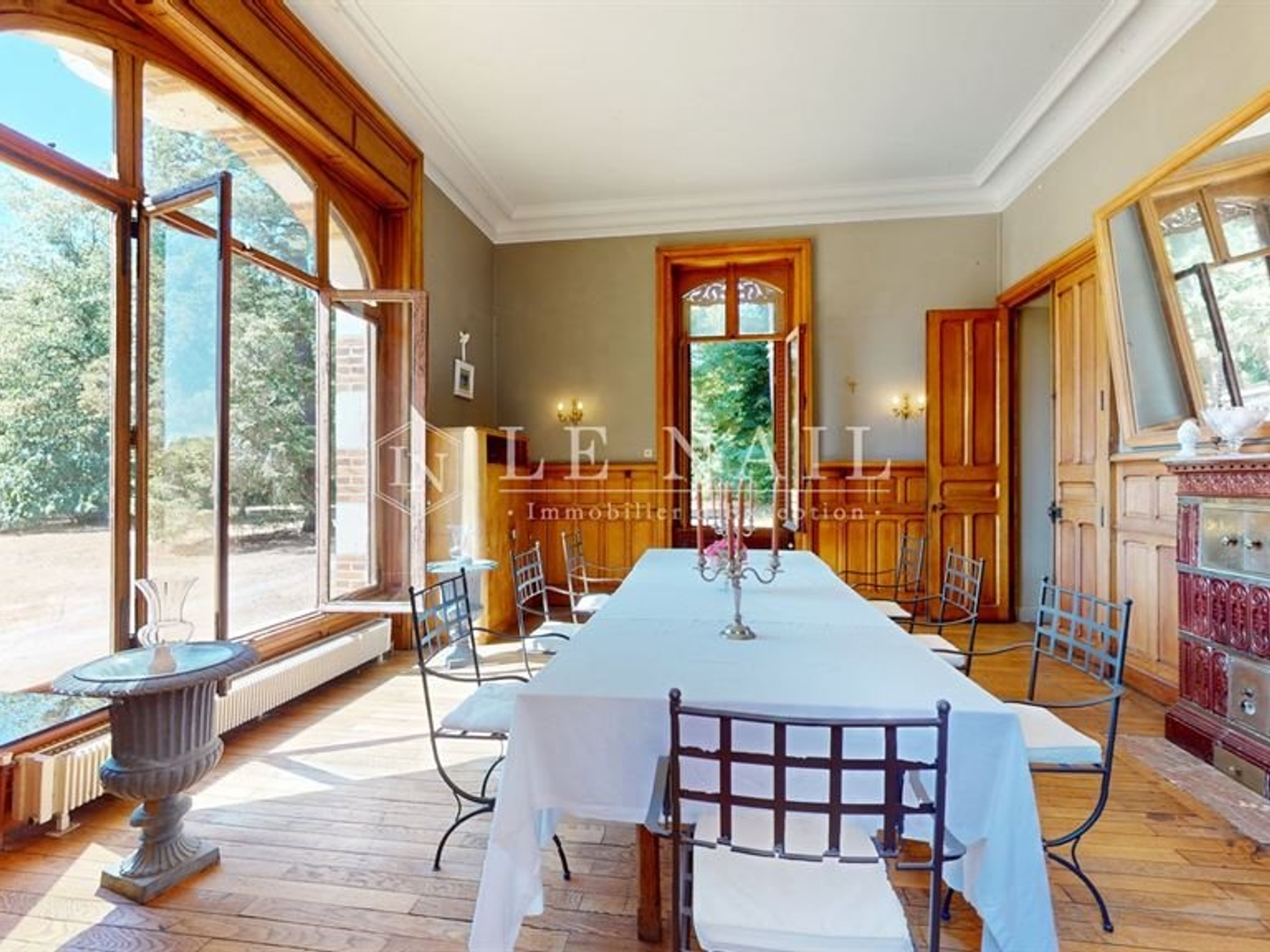 Maison à vendre - 22 pièces - 763m2 - Château (71250)
