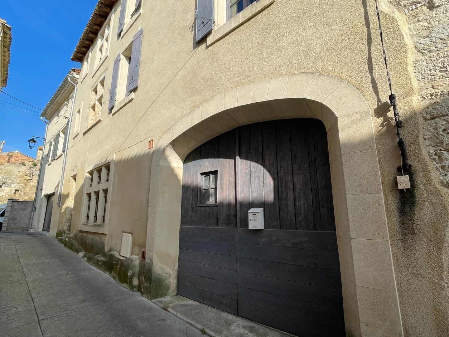 Maison à vendre - 7 pièces - 135m2 - Montfrin (30490)