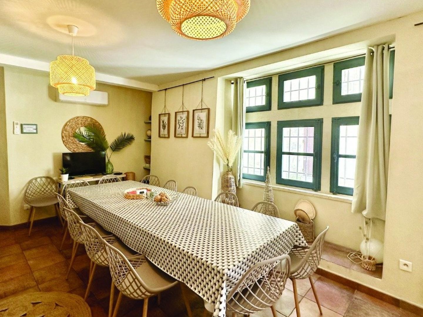 Maison à vendre - 7 pièces - 135m2 - Montfrin (30490)
