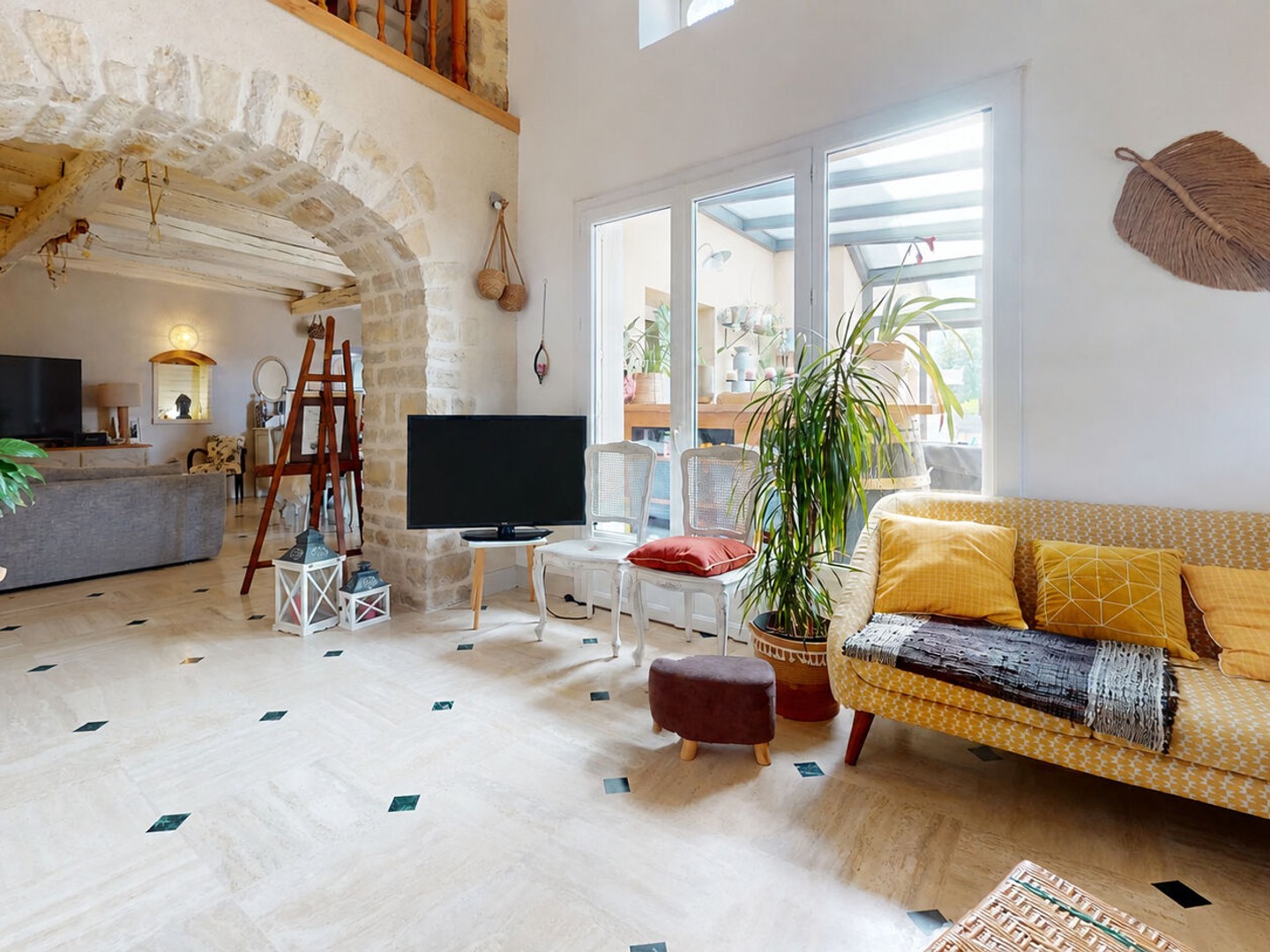 Maison à vendre - 7 pièces - 227m2 - Coulombiers (86600)