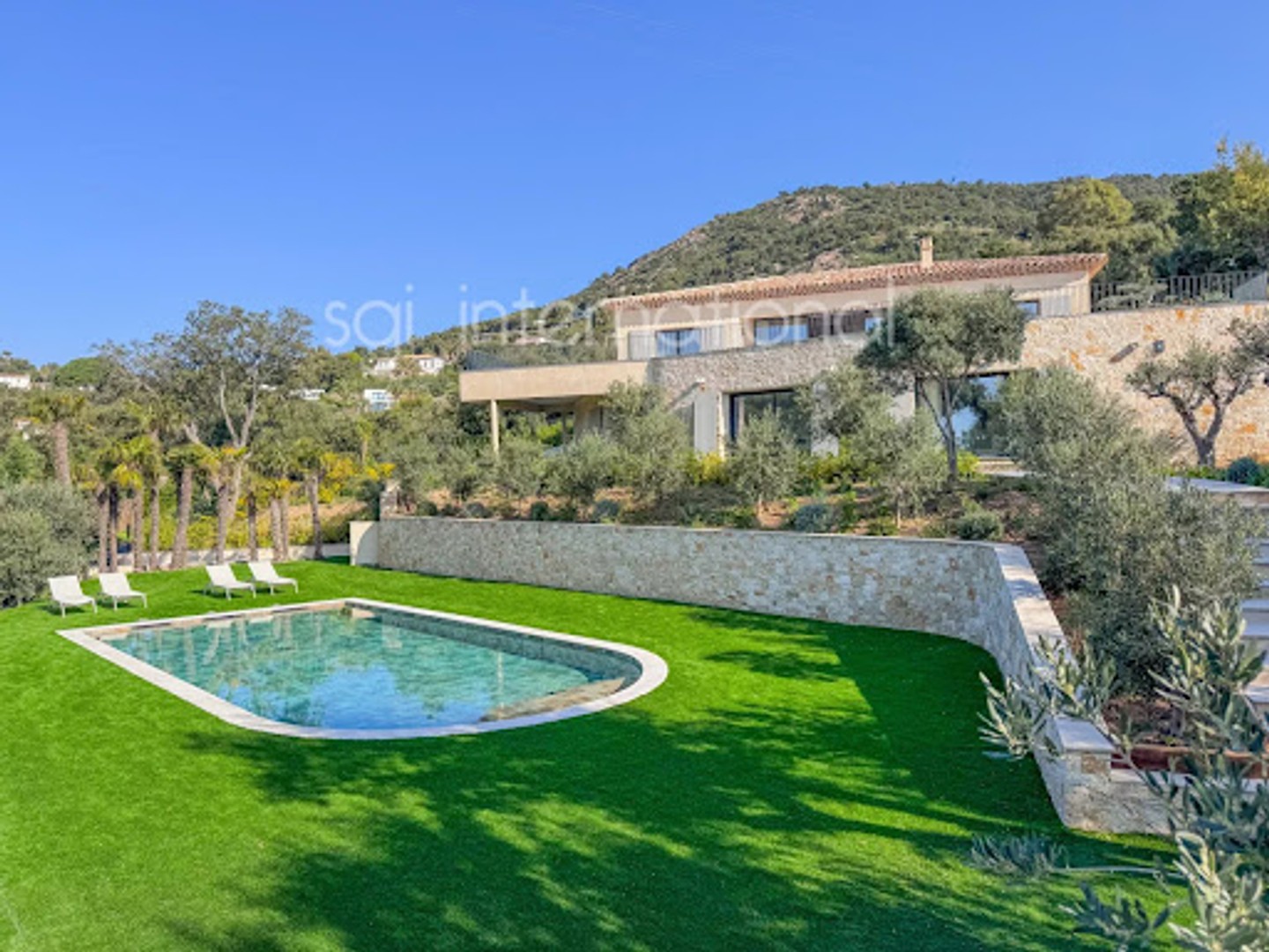 Villa 7 pièces 282 m²