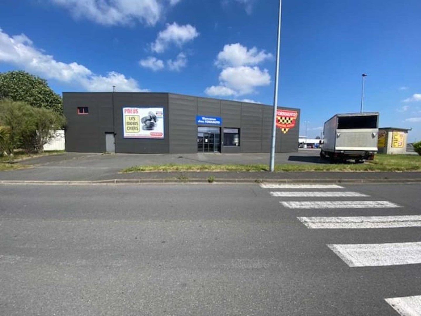 Locaux à vendre - 432m2 - Saint-Pol-De-Léon (29250)