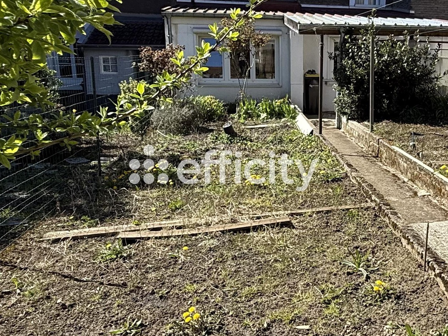 Immeuble à vendre - 215m2 - Longwy (54400)