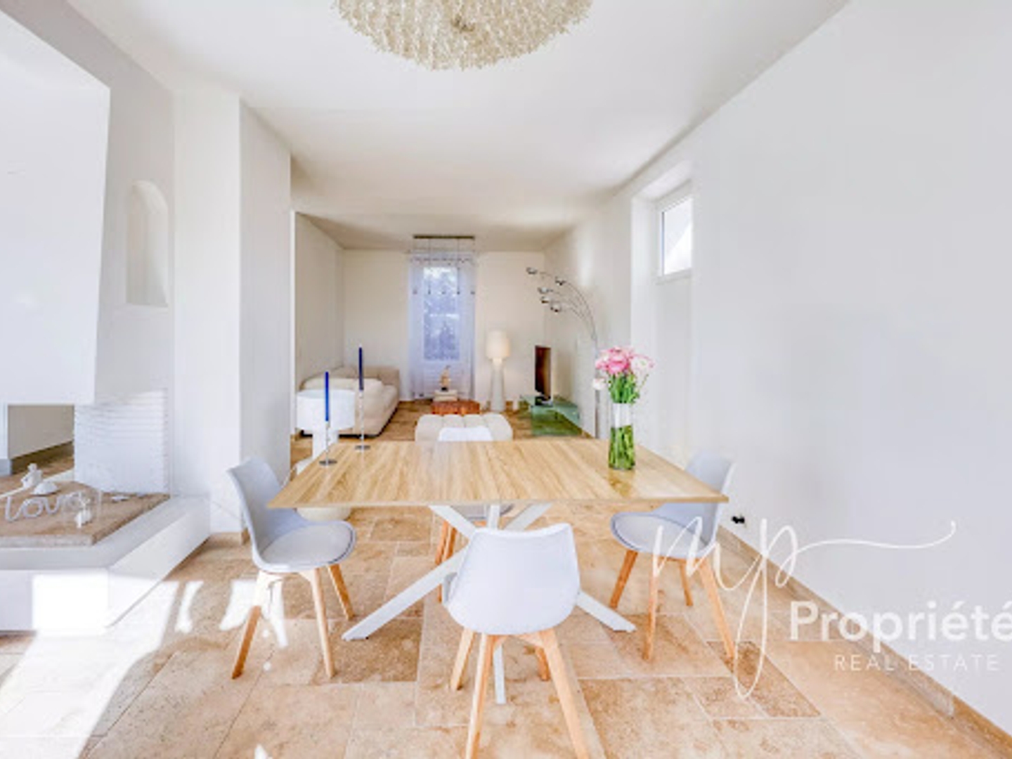 Maison à vendre - 5 pièces - 144m2 - Bormes-Les-Mimosas (83230)