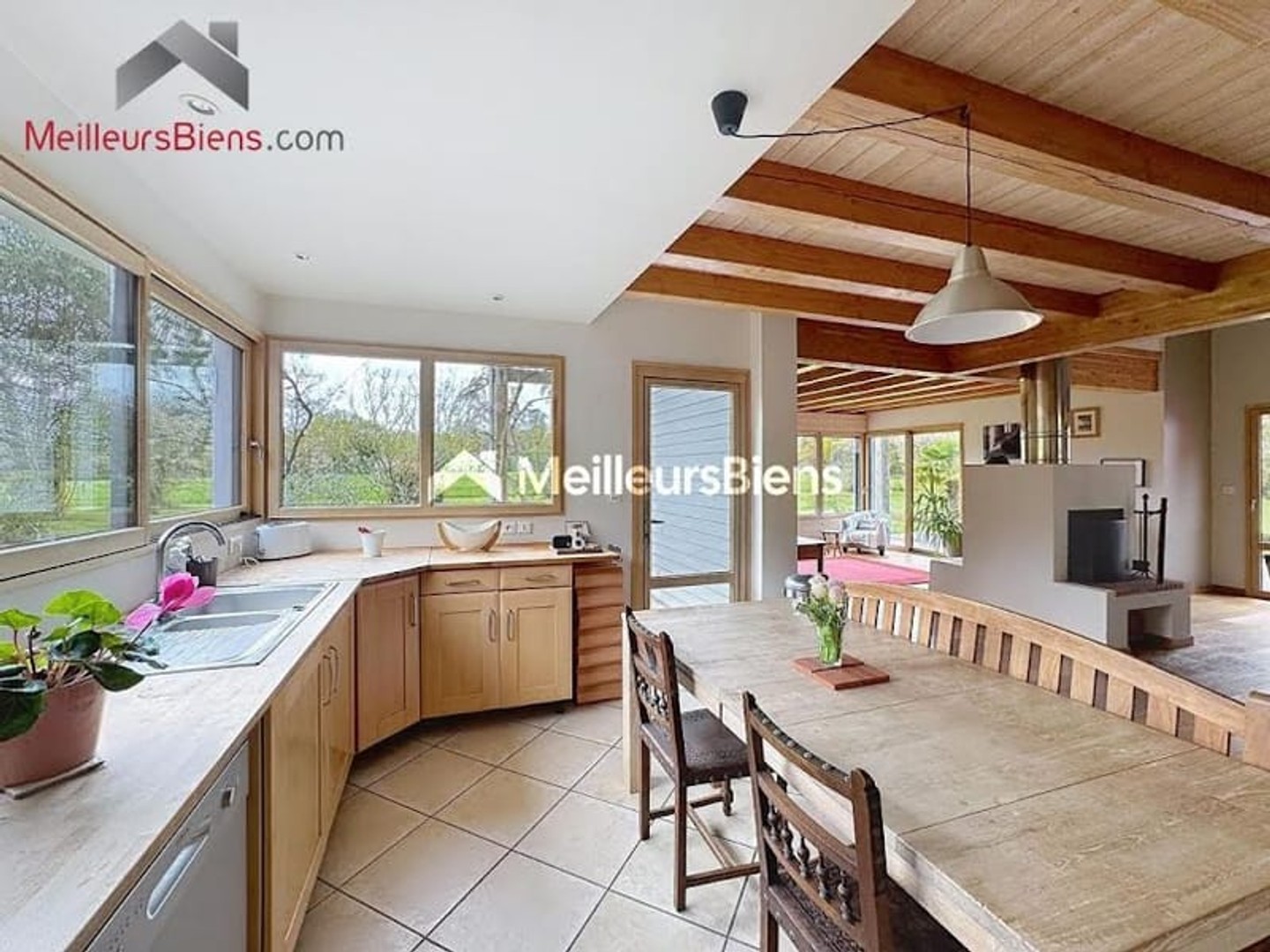 Maison à vendre - 9 pièces - 253m2 - Saint-Molf (44350)