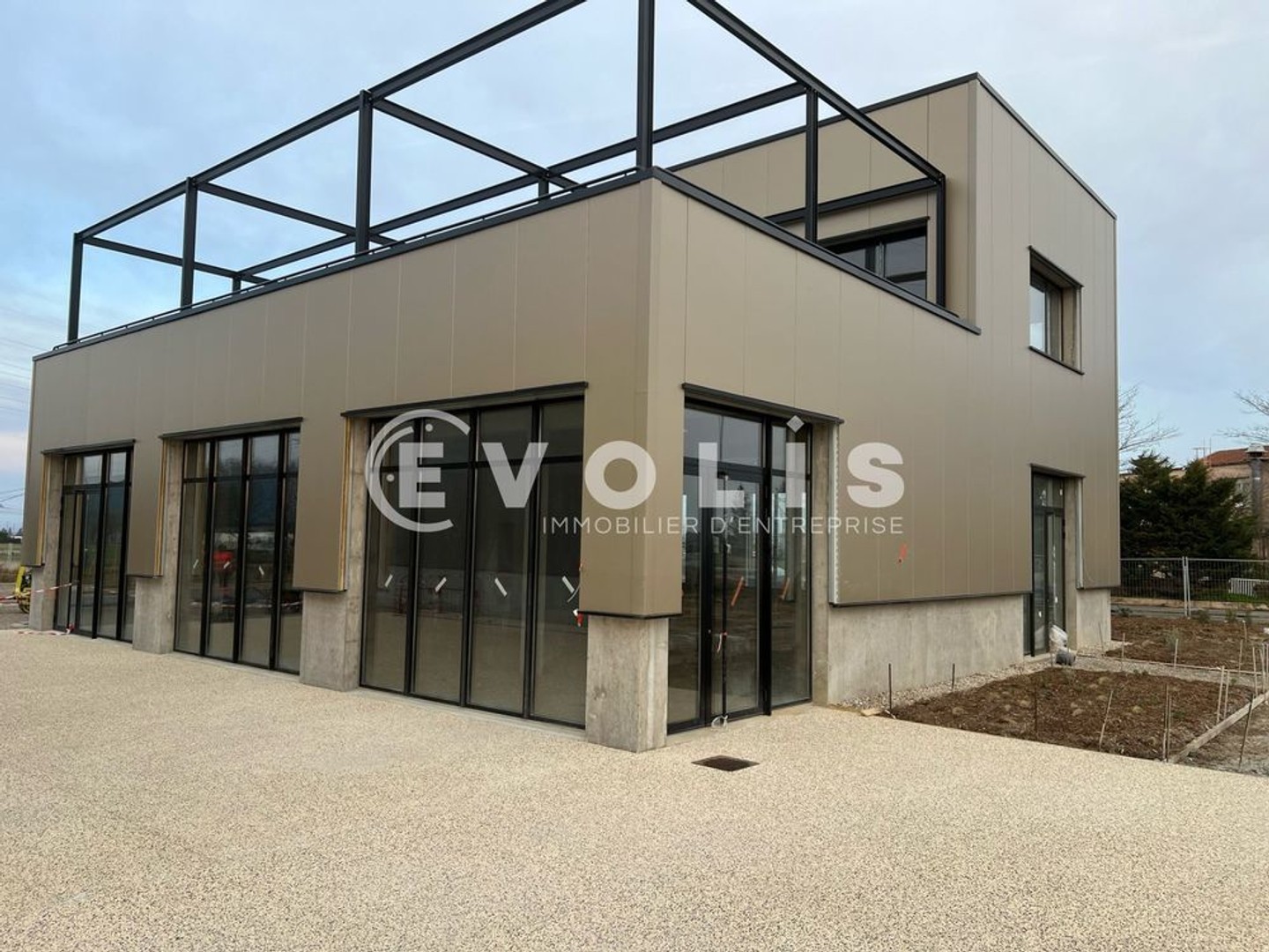 Bureaux à vendre - 3044m2 - Toussieu (69780)
