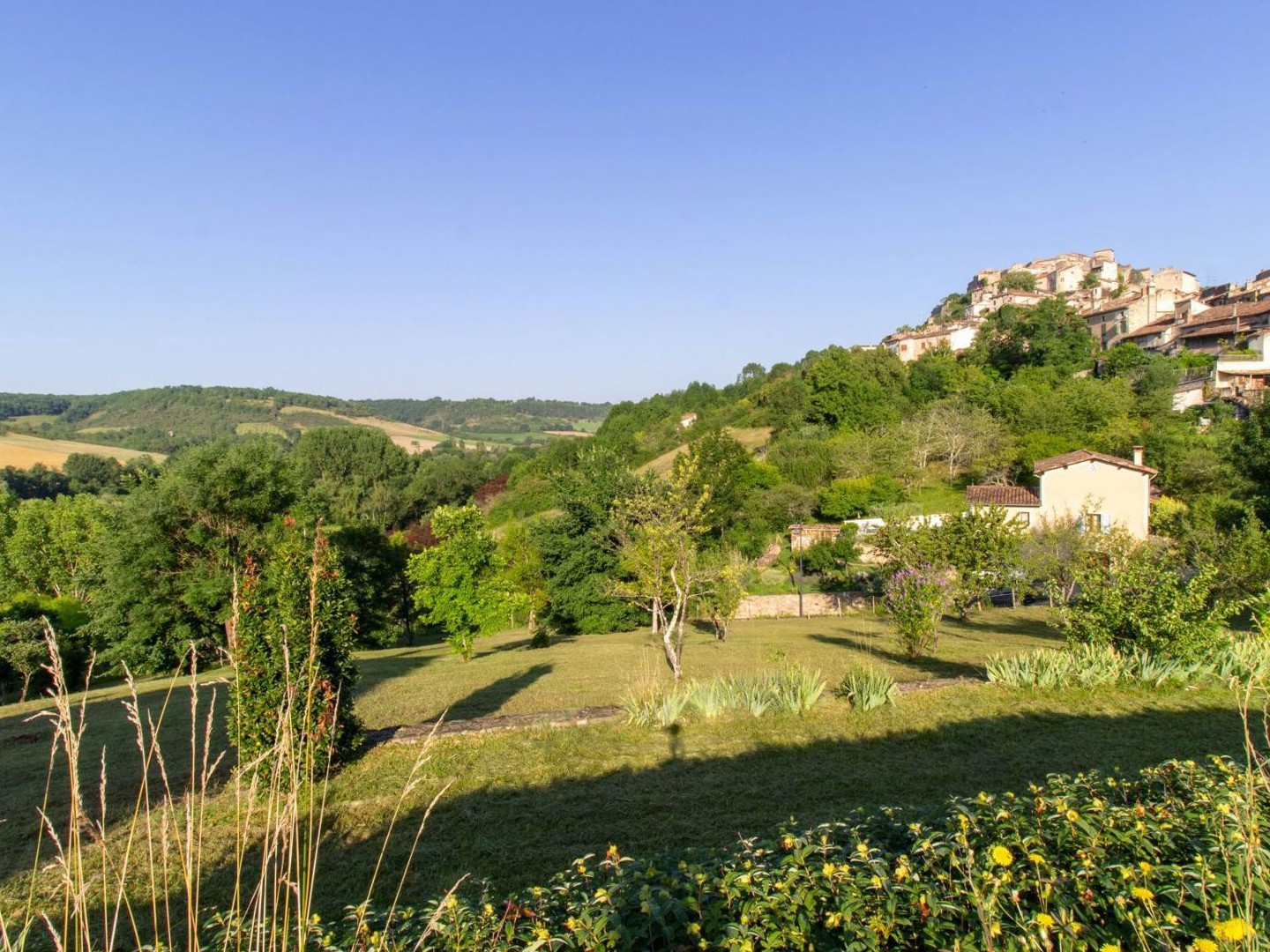 Maison à vendre - 8 pièces - 193m2 - Cordes-Sur-Ciel (81170)