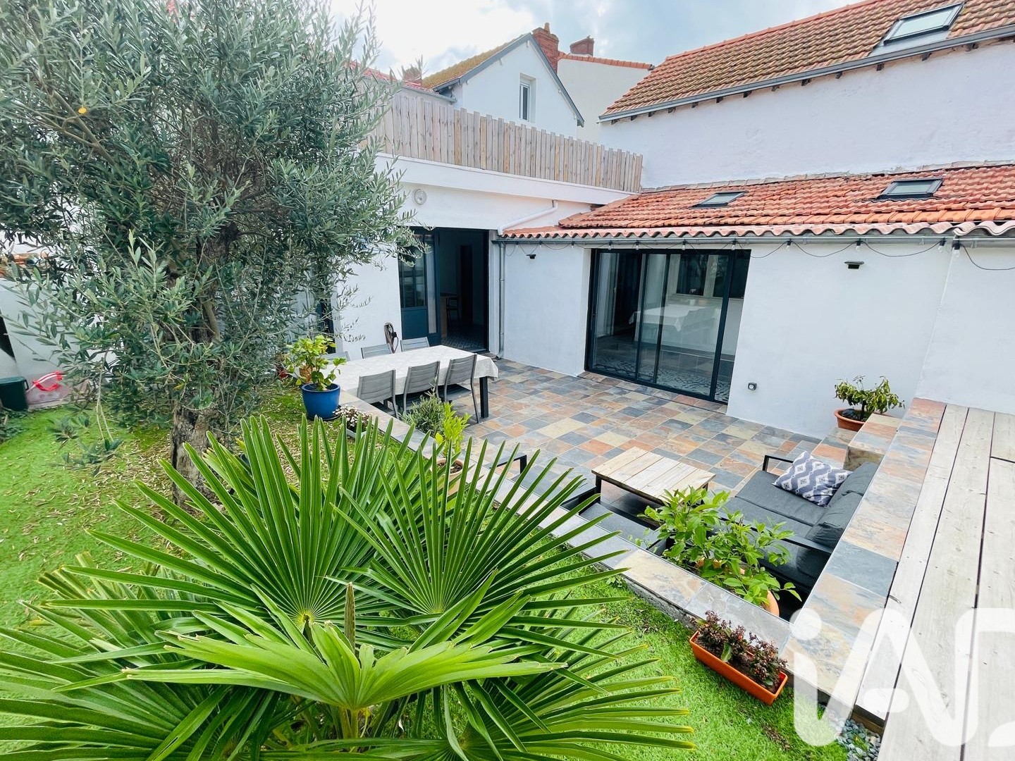 Immeuble 278 m²