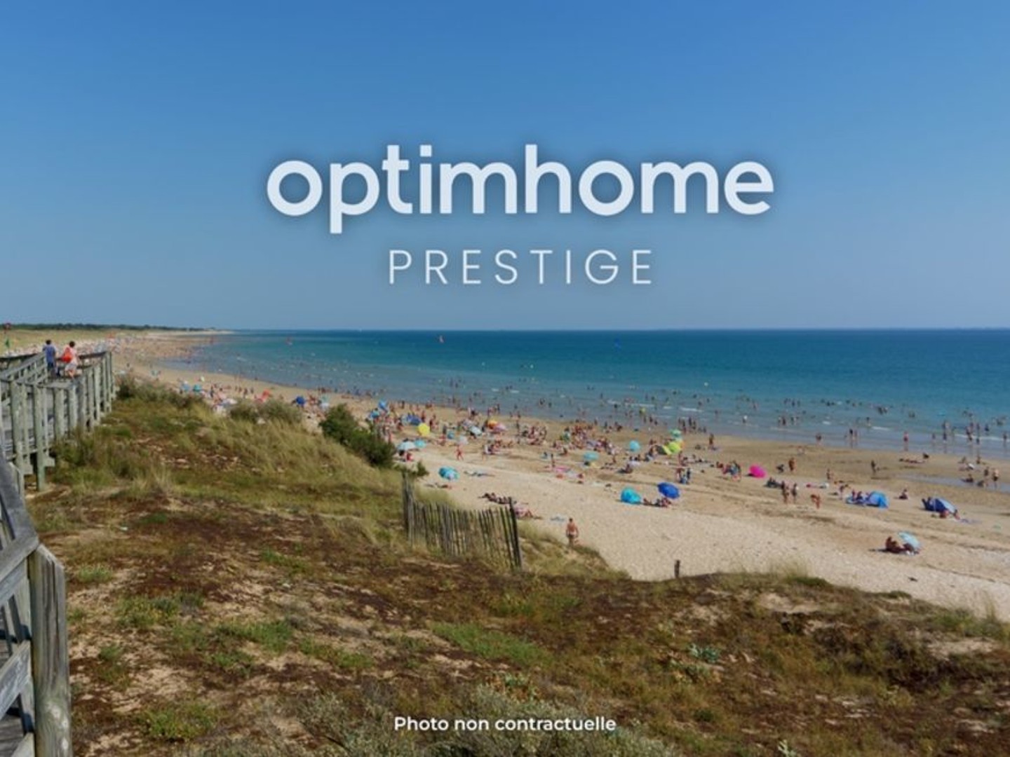 Grand terrain avec un très fort potentiel divisible Bien rare au coeur du Bois-Plage-en-Ré