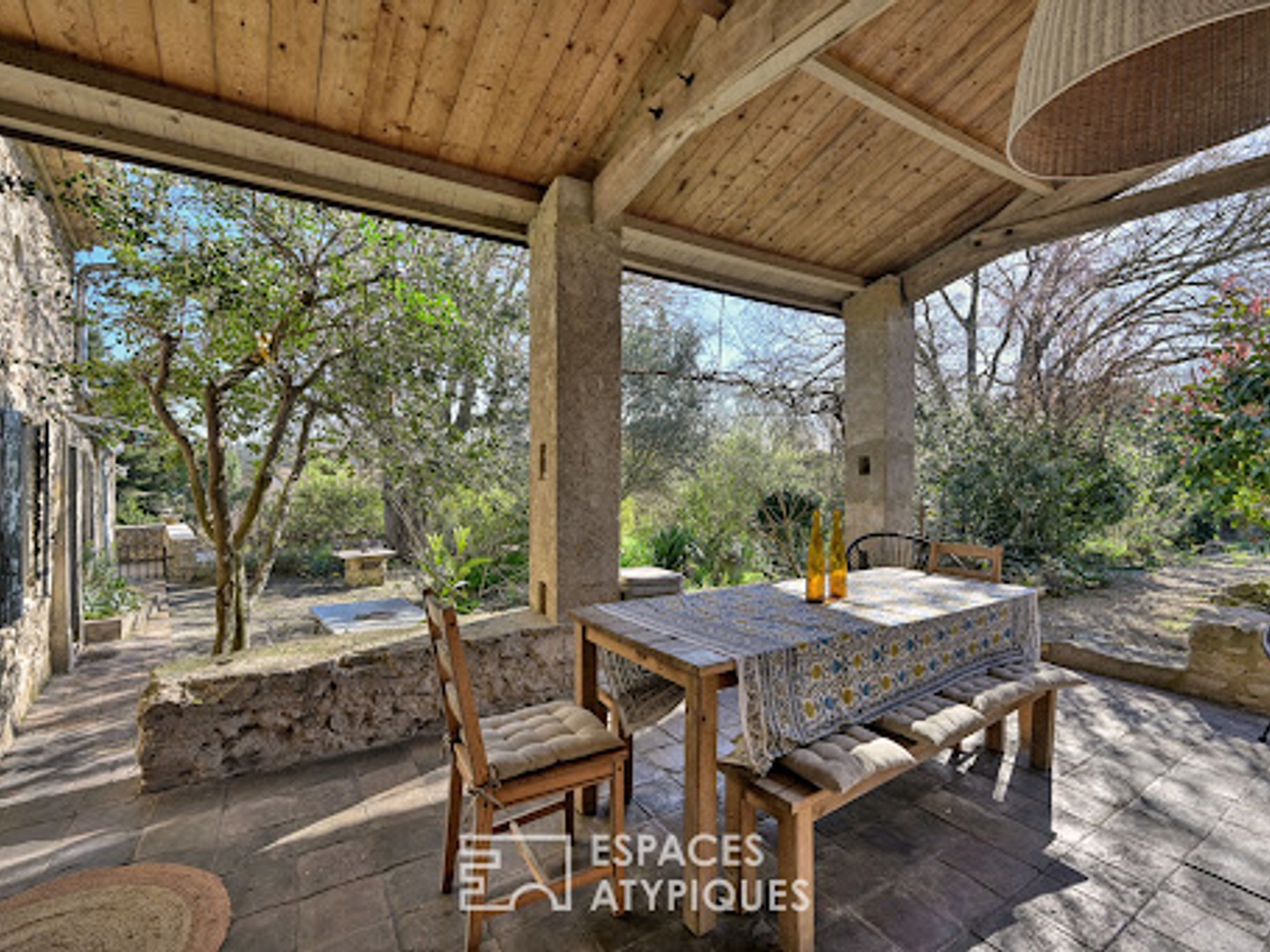 Maison à vendre - 14 pièces - 340m2 - Uzès (30700)