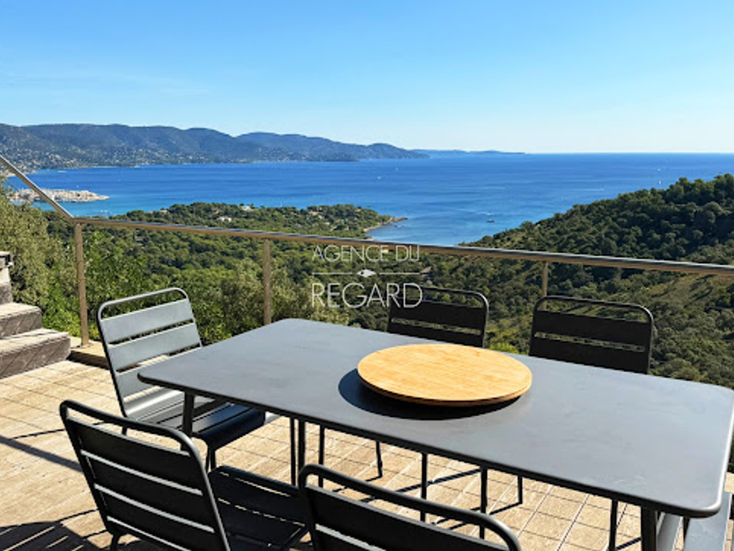 Maison à vendre - 6 pièces - 164m2 - Bormes-Les-Mimosas (83230)