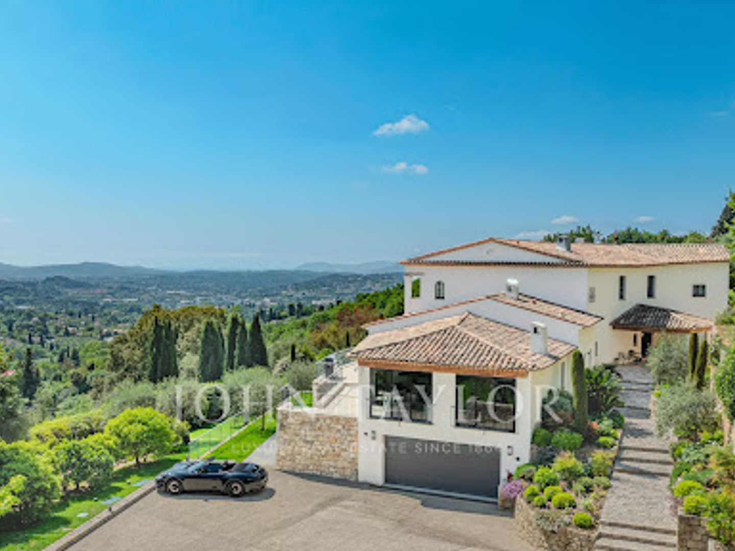 Maison à vendre - 12 pièces - 730m2 - Châteauneuf-Grasse (06740)