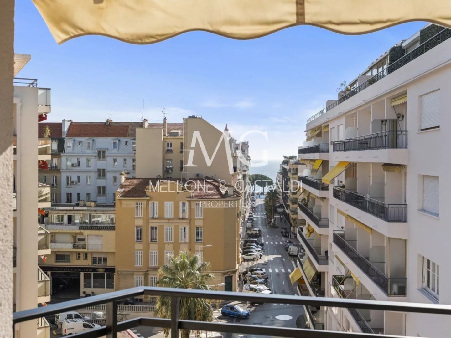 T5 | RUE D'ANTIBES | PRESTIGE | APERÇU MER