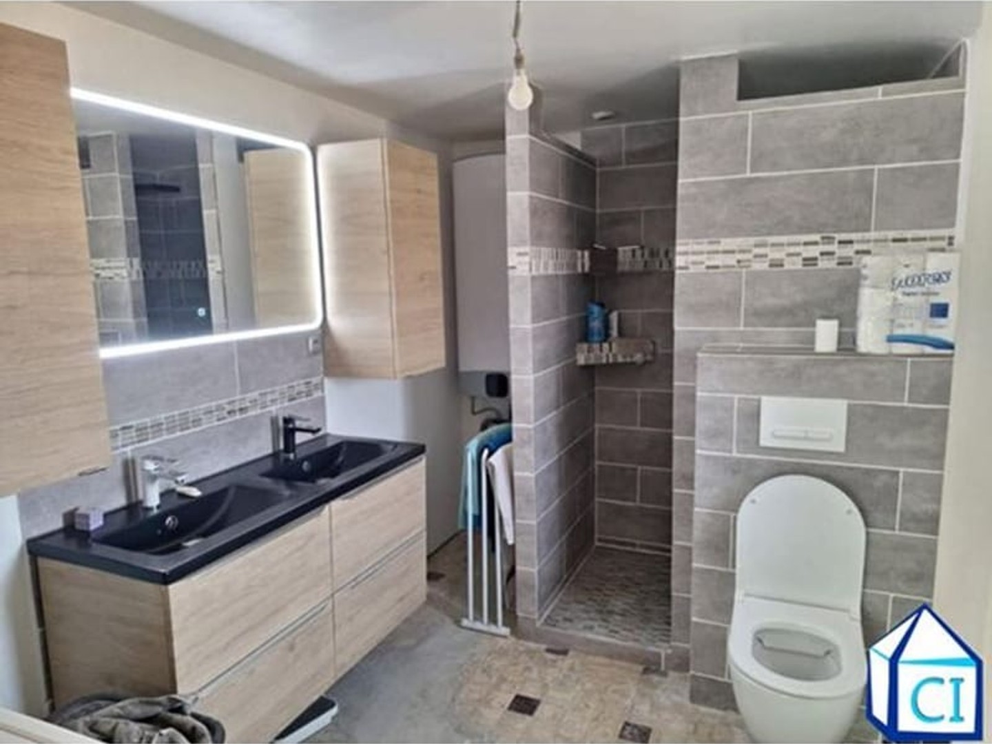 Maison à vendre - 3 pièces - 85m2 - Huriel (03380)