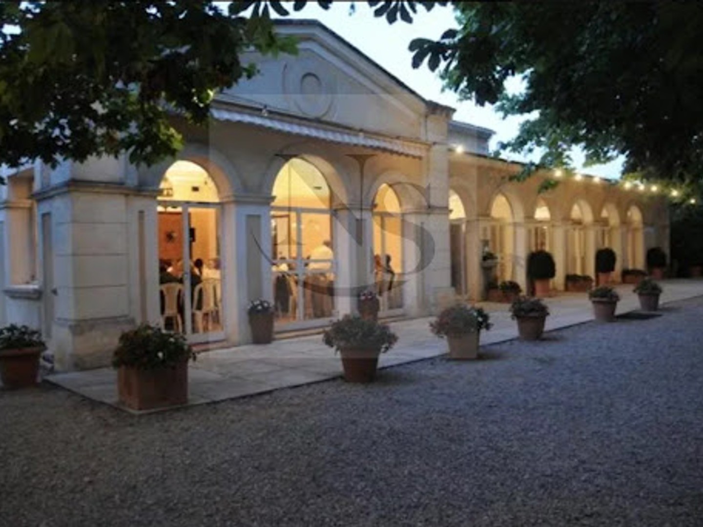 Propriété 36 pièces 1170 m²