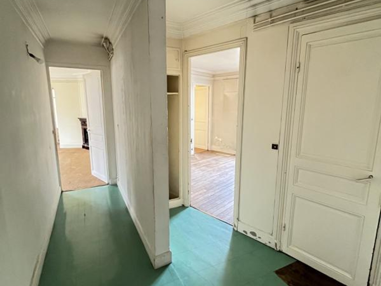 Appartement à vendre - 4 pièces - 74m2 - Paris 18e (75018)