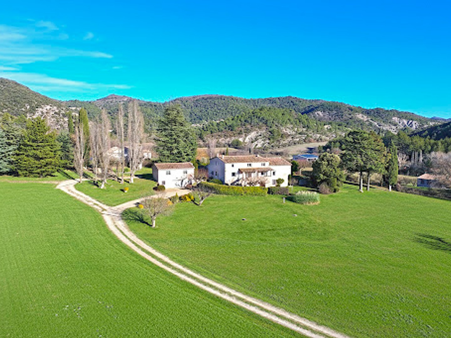 Maison 285 m²