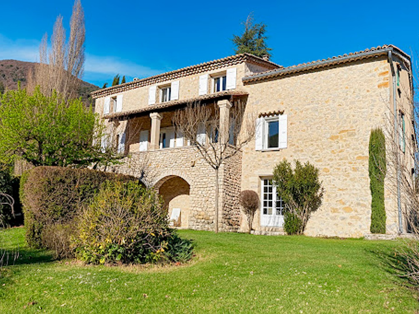 Maison à vendre - 285m2 - Reilhanette (26570)