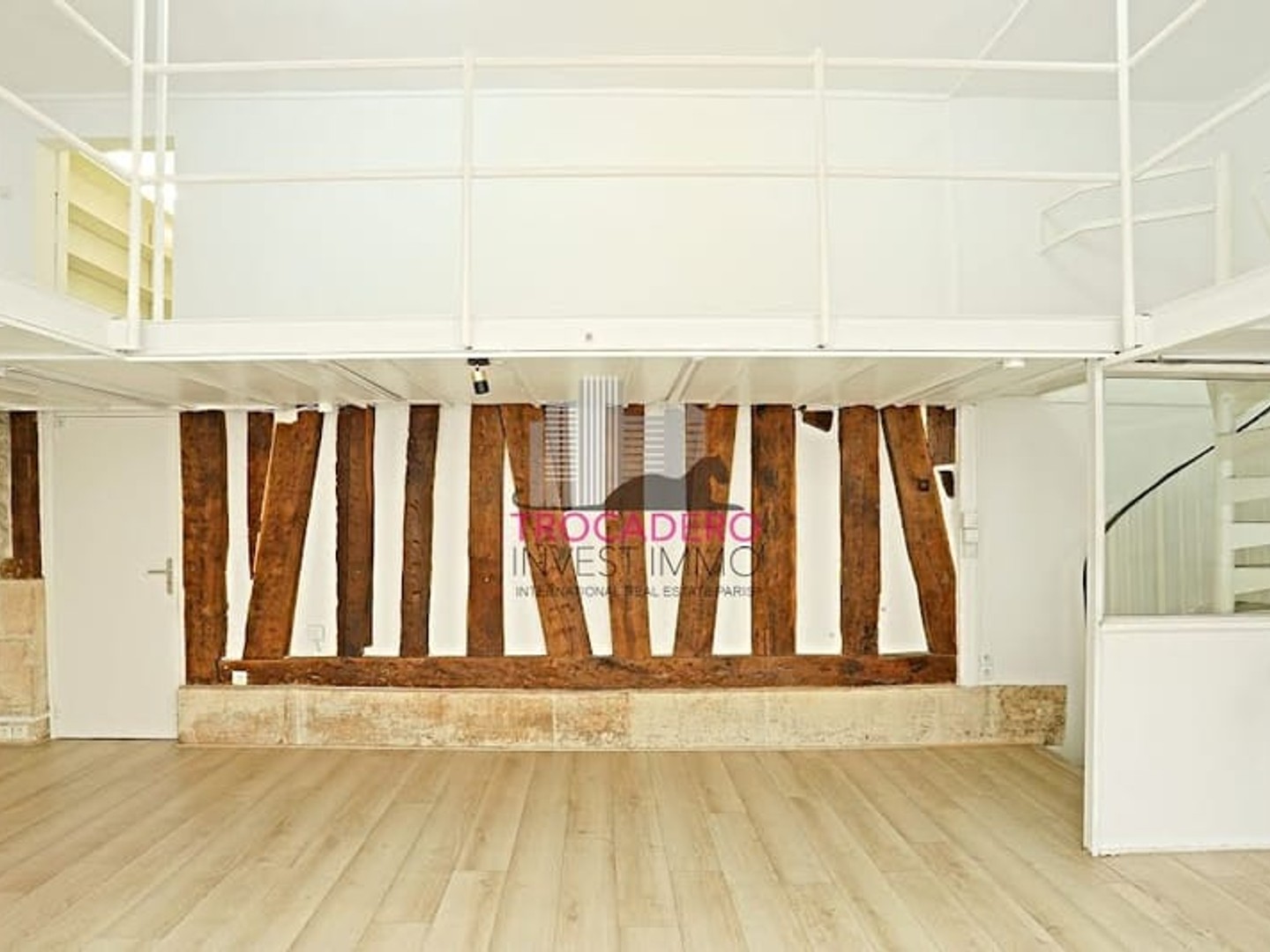 Locaux à vendre - 80m2 - Paris 10e (75010)