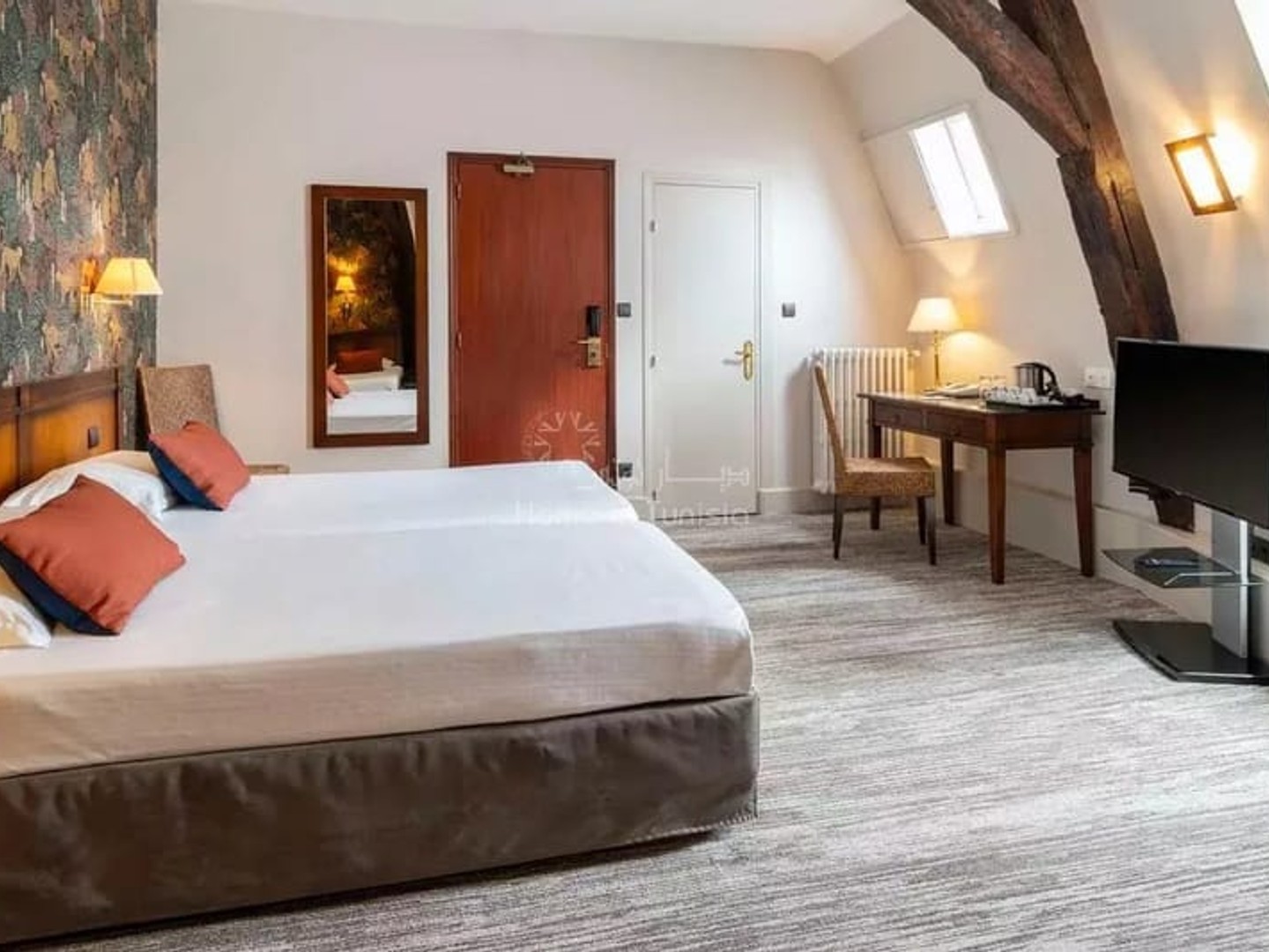 Hôtel 2★ à Nevers - 46 chambres - Emplacement stratégique