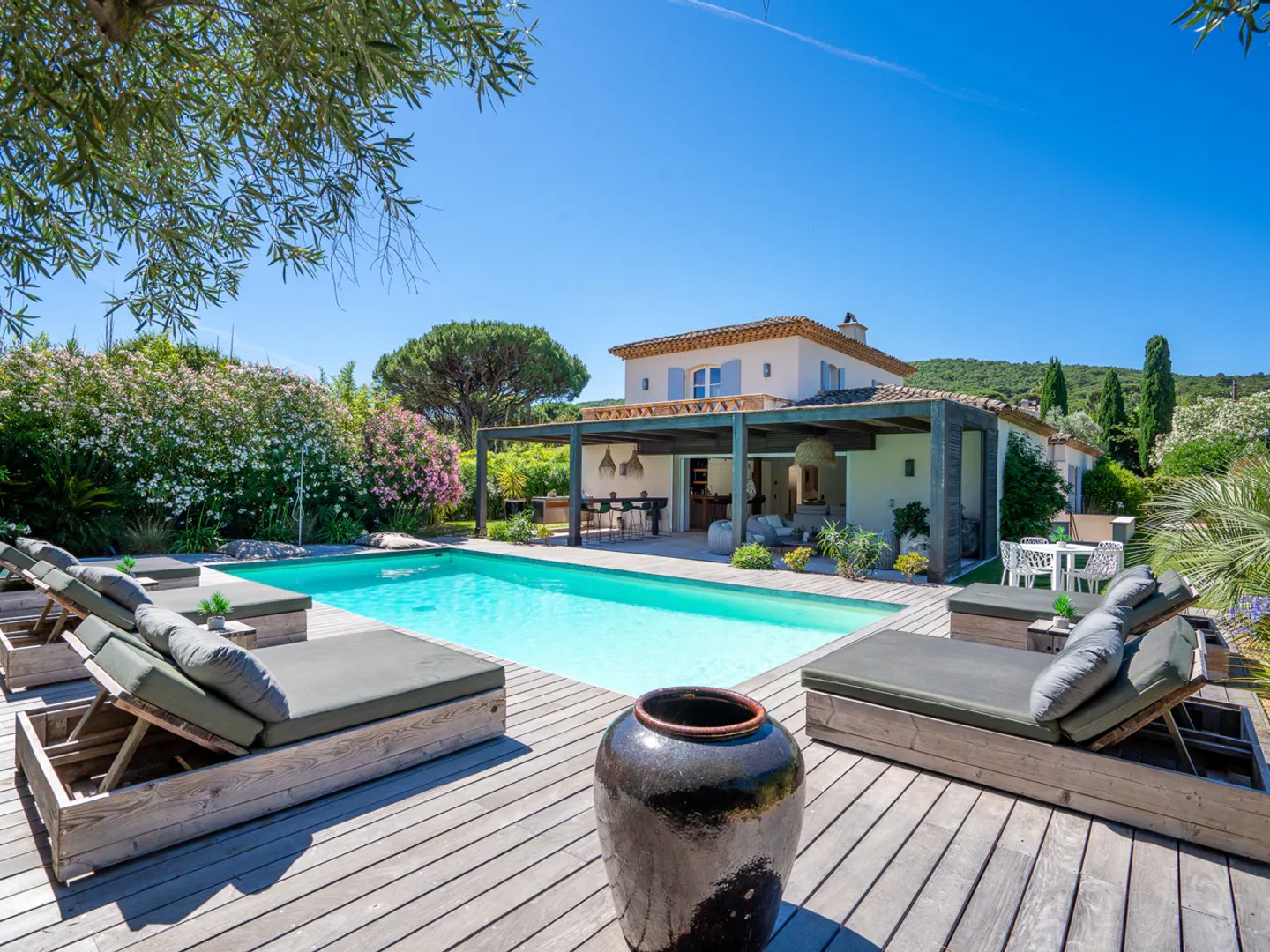 Villa rénovée au calme, proche des plages et du centre de Saint-Tropez