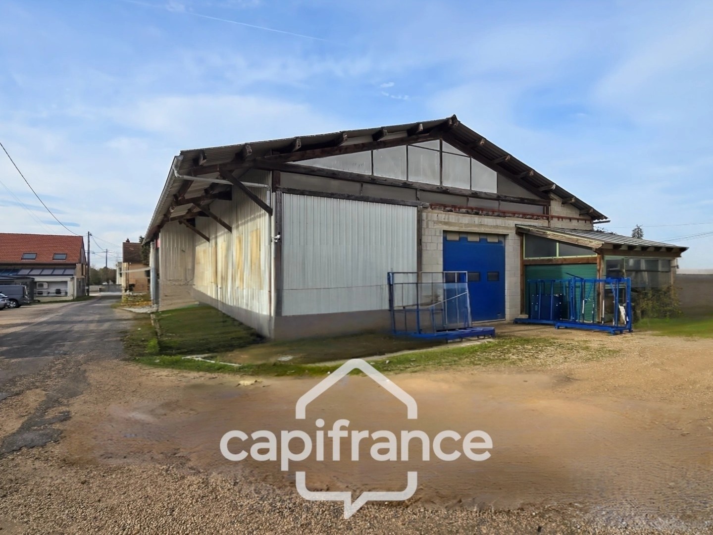 Magasin à vendre - 7 pièces - 605m2 - Ouroux-Sur-Saône (71370)