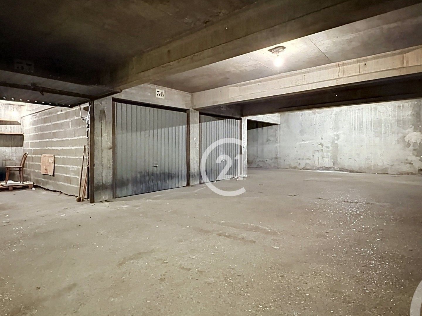 Parking / garage / box à vendre - 12m2 - Montreuil (93100)