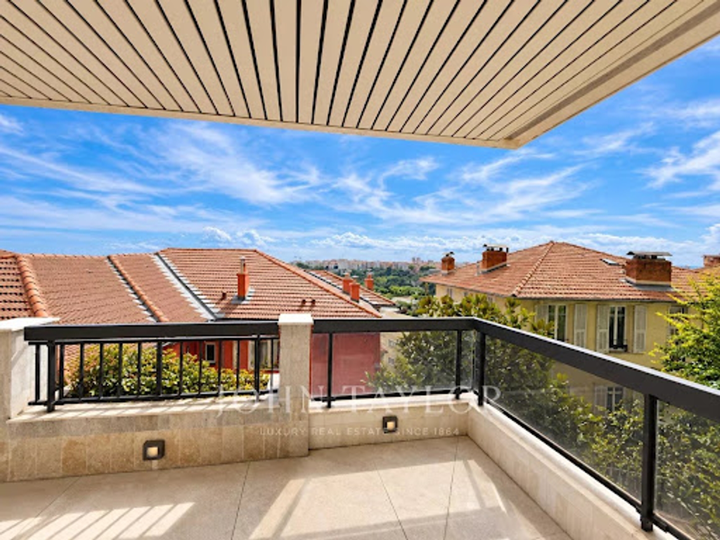 Appartement 5 pièces 159 m²