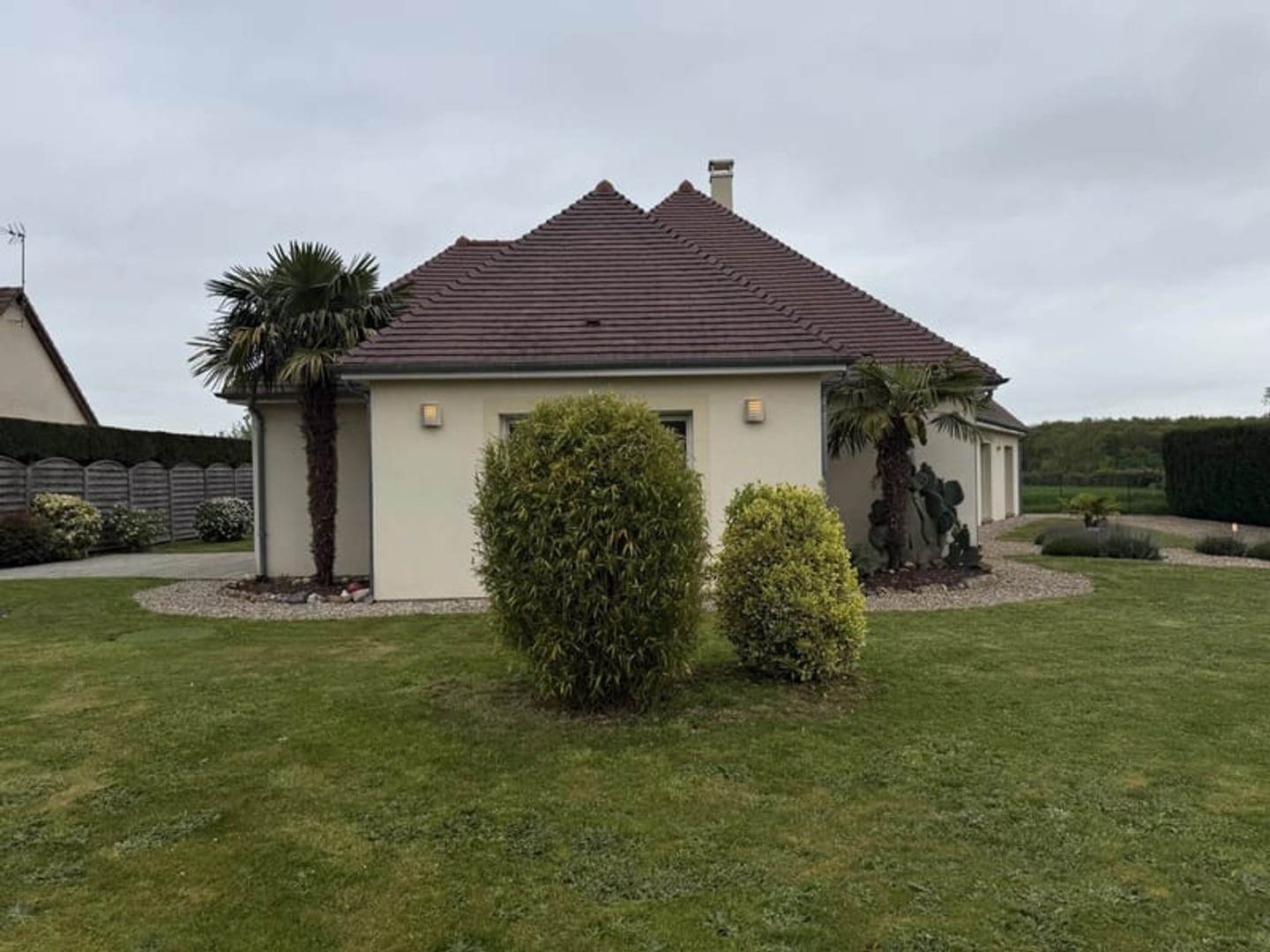 Maison à vendre - 10 pièces - 242m2 - Marcilly-Sur-Eure (27810)