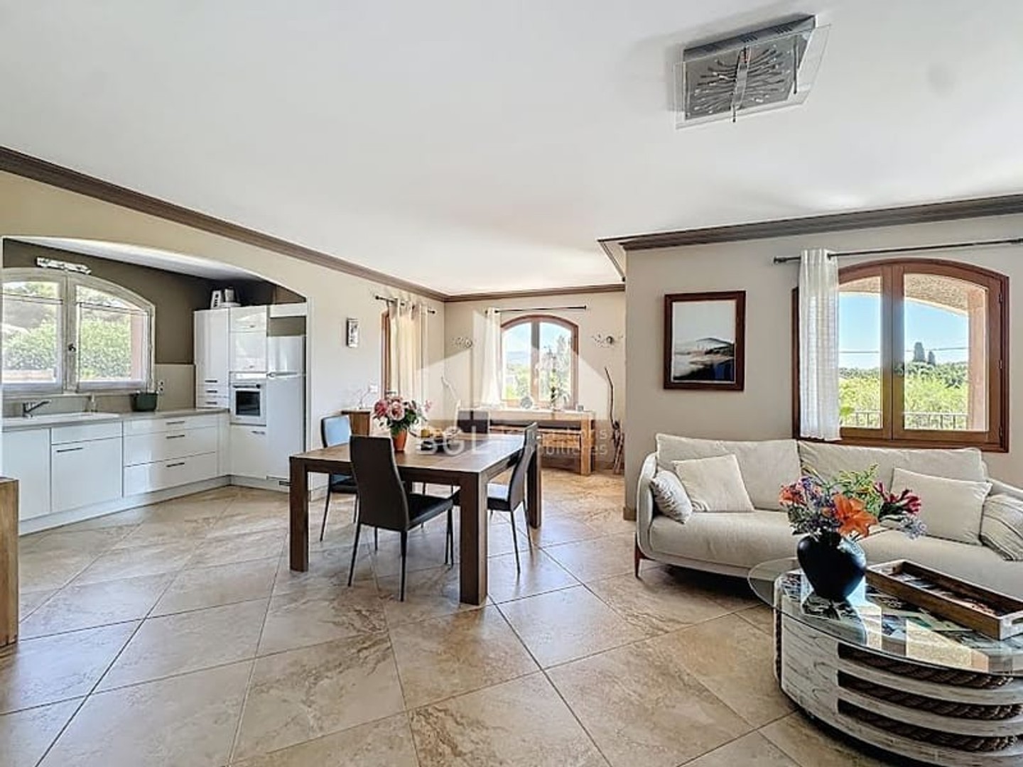 Maison à vendre - 8 pièces - 213m2 - Bormes-Les-Mimosas (83230)