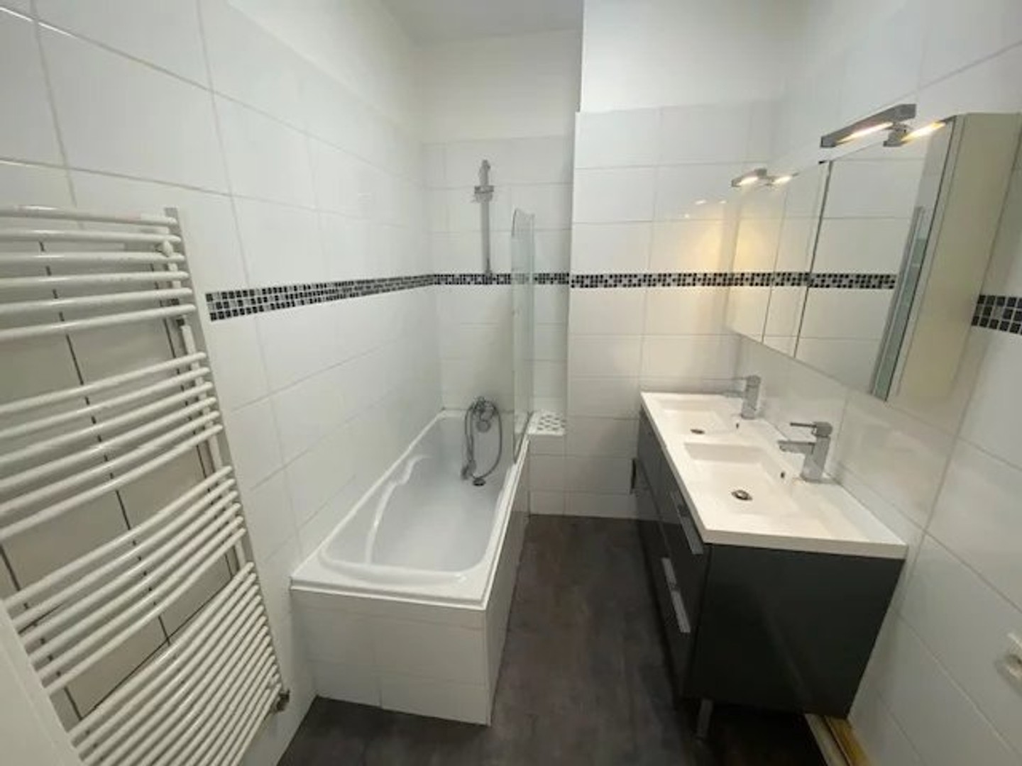 Immeuble à vendre - 640m2 - Mulhouse (68100)
