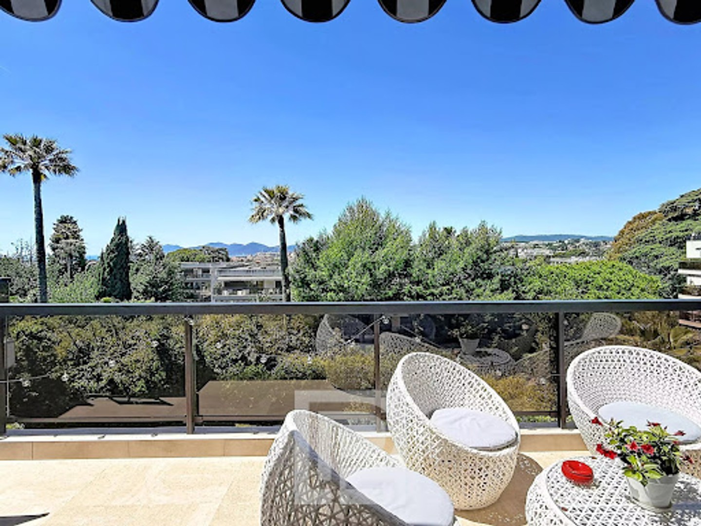 Appartement à vendre - 3 pièces - 74m2 - Cannes (06400)