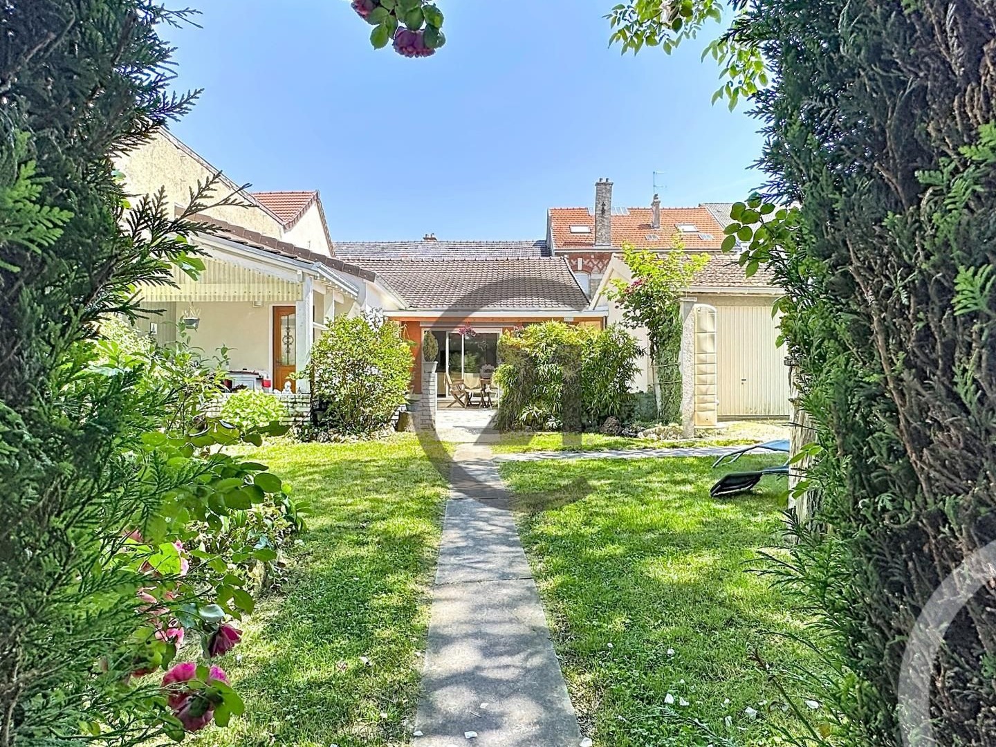 Maison à vendre - 7 pièces - 159m2 - Saint-Brice-Courc... (51370)