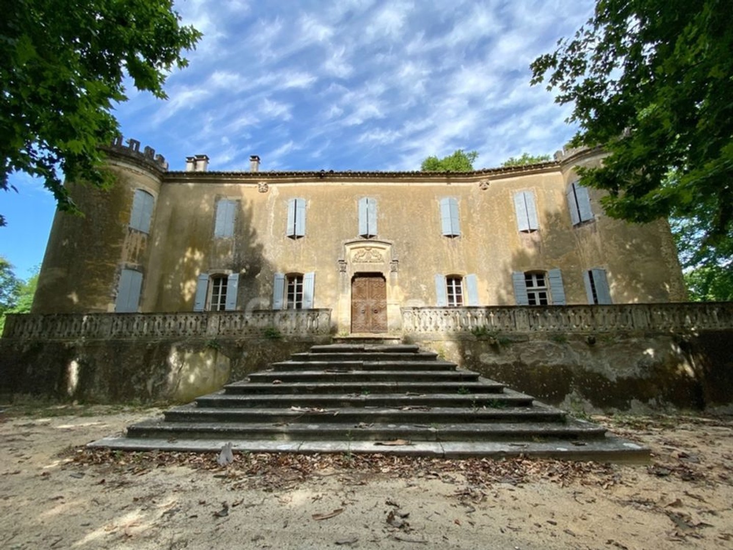 Magasin à vendre - 620m2 - La Roque-Sur-Cèze (30200)